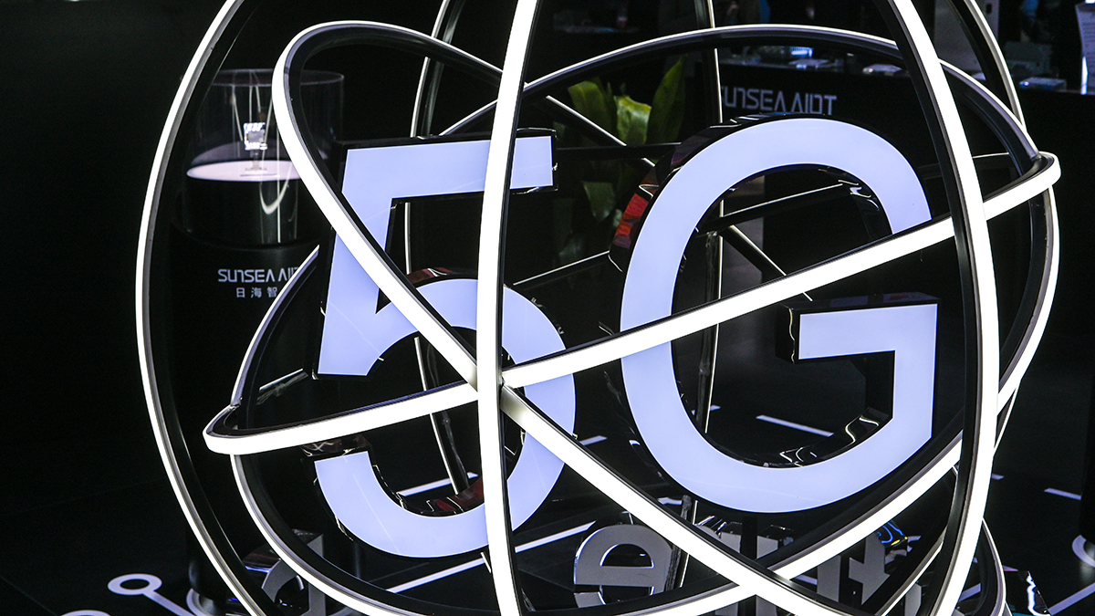 The Gulf has a 5G conundrum and Open RAN is the key to its tech sovereignty  | Middle East Institute