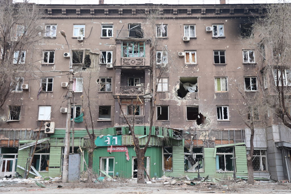 Monday Briefing: In Ukraine the focus of the war shifts to the east - Vimarsana News