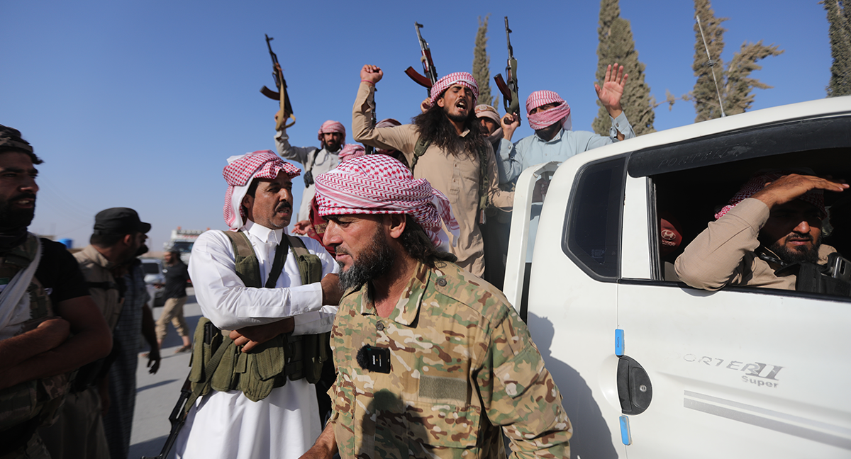 « Déclaration de vengeance » : Les États-Unis ont bombardé 70 cibles de l’EI en Syrie, une semaine après l’attaque. « Déclaration de vengeance » : Les États-Unis ont bombardé 70 cibles de l’EI en Syrie, une semaine après l’attaque. - Infos-Israel.News