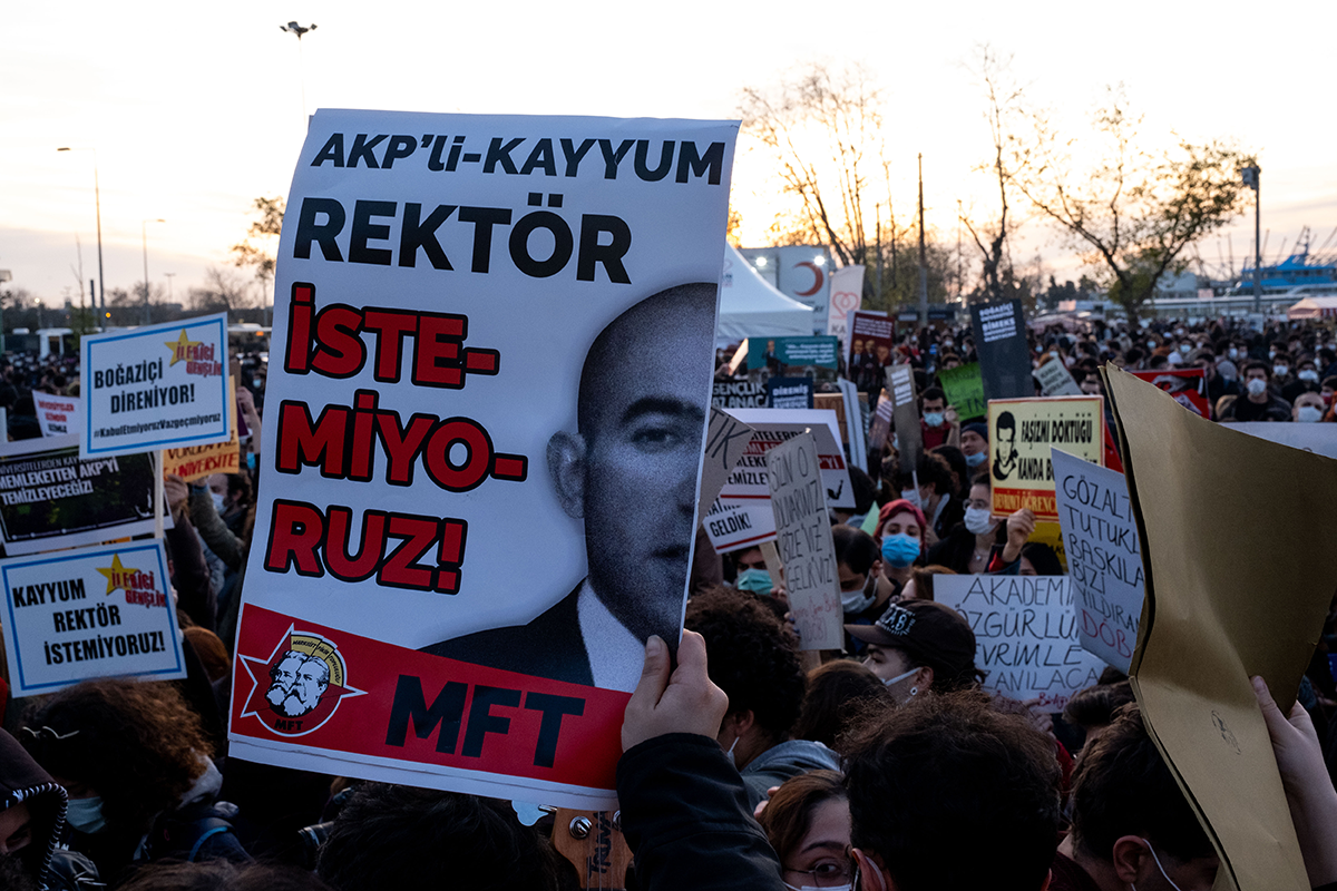 Photo above: Students hold placards during a demonstration against Melih Bulu’s direct appointment as rector of Boğaziçi University on January 6, 2021. Photo by Resul Kaboglu/SOPA Images/LightRocket via Getty Images.