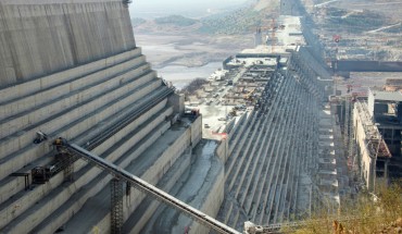 Building site machines stand on the construction site of the Grand Ethiopian Renaissance Dam in Guba in the North West of Ethiopia, 24 November 2017. 