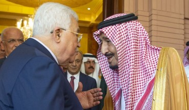 Palestinian President Mahmoud Abbas (L) meets Saudi Arabian King Salman bin Abdulaziz al-Saud (R) in Riyadh, Saudi Arabia on October 15, 2019. 