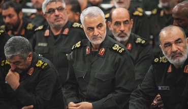 Iranian Quds Force commander Qassem Soleimani (C) attends Iranian supreme leader Ayatollah Ali Khamenei's meeting with the Islamic Revolution Guards Corps (IRGC) in Tehran, Iran on September 18, 2016. 