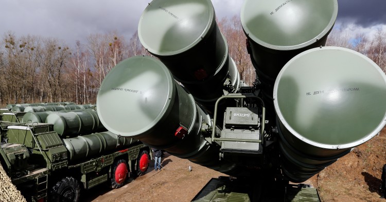  S-400 Triumf anti-aircraft missile system crews have assumed combat duty in the Kaliningrad Region, the system designed to repel any contemmporary aerospace attack, such as stealth and fighter aircraft, bombers, cruise and ballistic missiles, drones and hypersonic targets. 