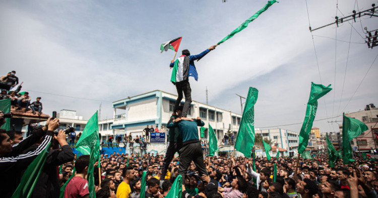 Political turmoil at home, ultra-attacking tactics and the best