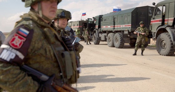 A humanitarian convoy organized by the UNHCR and protected by Russian military police arrives in Homs from Rukban refugee camp.