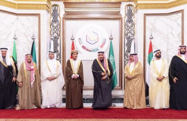 Saudi Arabian King Salman bin Abdulaziz al-Saud (C) poses for a family photo with Emir of Dubai Sheikh Mohammed bin Rashid Al Maktoum (2nd R), Crown Prince of Saudi Arabia Mohammad bin Salman (R), Bahrain King Hamed bin Isa Al Khalifa (3rd R), Oman Deputy Prime Minister Fahd bin Mahmoud Al Said (4th L) and Kuwaiti Emir Sheikh Jaber al-Ahmad al-Sabah (2nd L) prior to the 40th Gulf Cooperation Council (GCC) annual summit in Riyadh, Saudi Arabia on December 10, 2019.