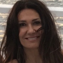 Nazee Moinian Profile Image